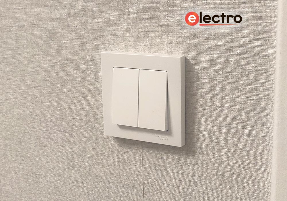 Монтаж розеток и выключателей Systeme Electric Atlas Design